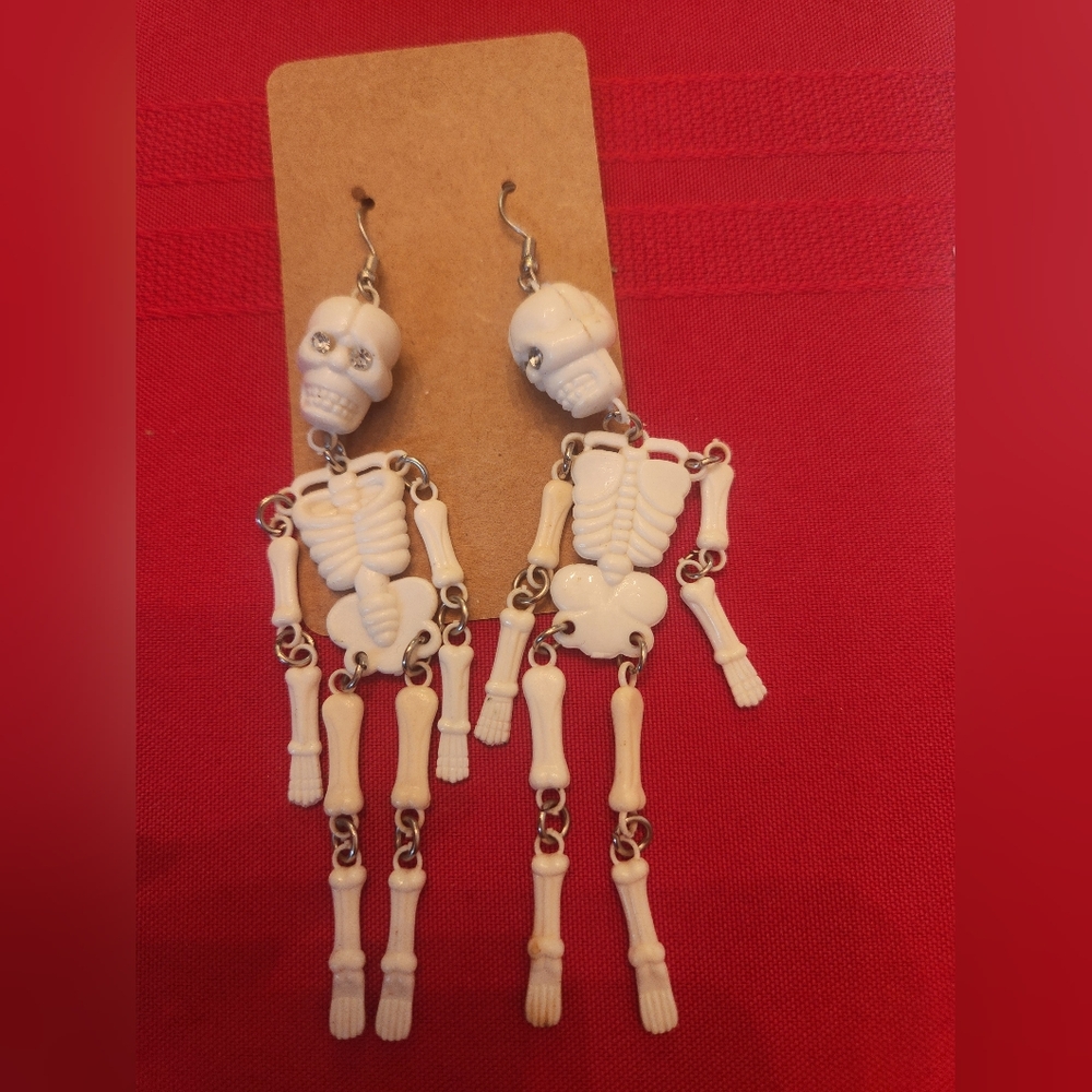 Source Unknown Skeleton Earrings - White